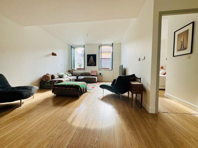 A vendre  F3 Rénové de 75m² Sète Centre ville Cadre Royal proche quais — photo du bien