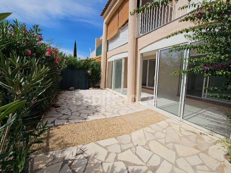 Appartement à vendre 3 pièces avec terrasse et parking Bormes les Mimosas (83) — photo 1