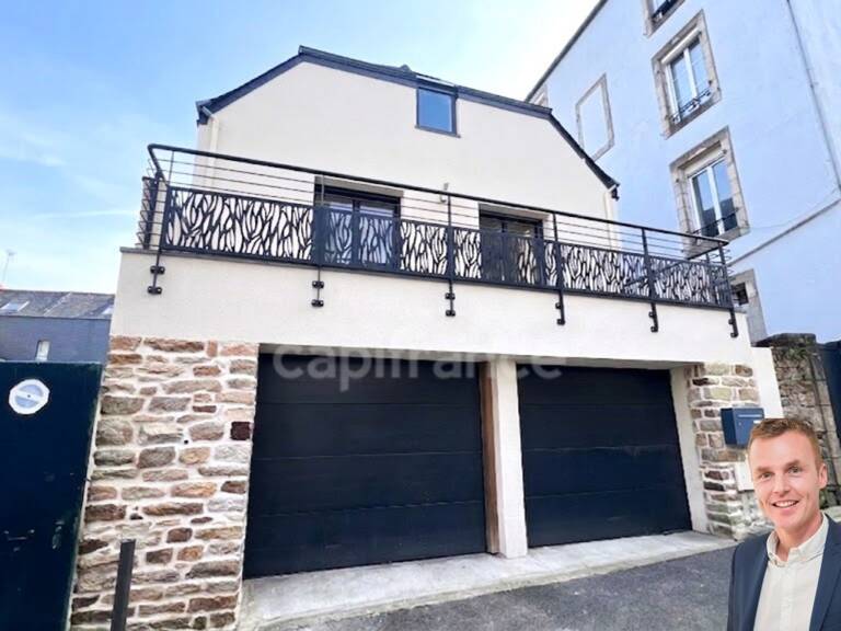 Quimper (29) - Maison centre ville de 75,21 m² habitable - 124 m² utiles - Terrasse - Double garage — photo 1