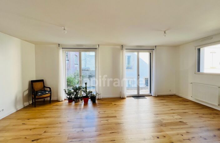 Quimper (29) - Maison centre ville de 75,21 m² habitable - 124 m² utiles - Terrasse - Double garage — photo 5