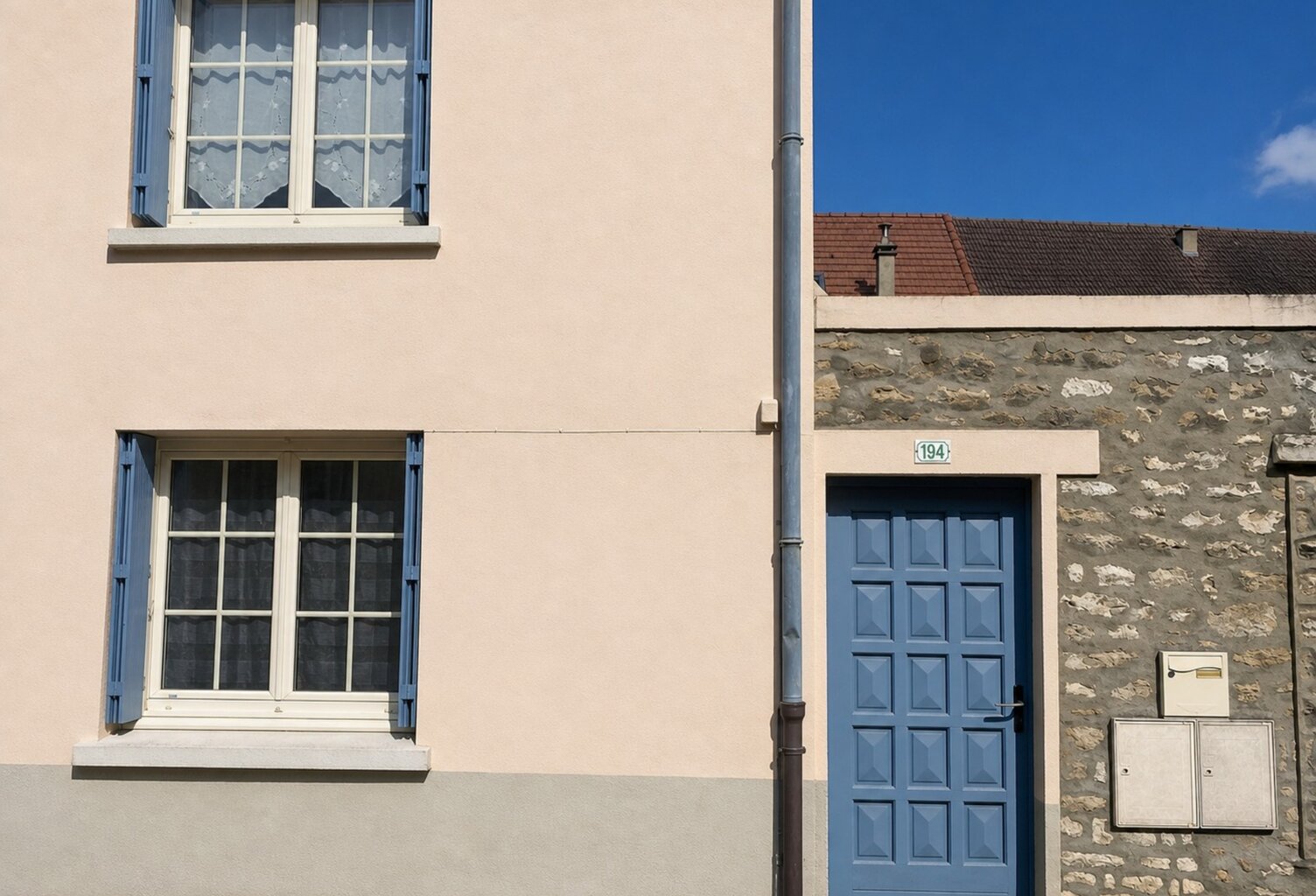 Maison à vendre 3 pièces FOLLAINVILLE DENNEMONT (78) — photo 1