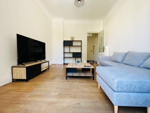 APPARTEMENT MEUBLÉ 51 M2, CENTRE VILLE, PROCHE IUT, 1 CHAMBRE DE 13 M2, 2 BALCONS, FIBRE — photo du bien