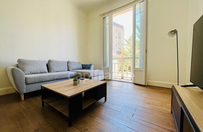 APPARTEMENT MEUBLÉ 51 M2, CENTRE VILLE, PROCHE IUT, 1 CHAMBRE DE 13 M2, 2 BALCONS, FIBRE — photo 3