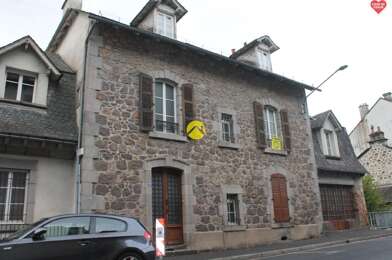 Maison 10 pièces 165000 €