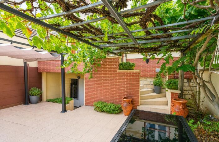 Maison de 6 pièces de 175 m² à Colombes — photo 2