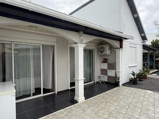 Saint-André centre – Maison familiale F5 de 181 m² utiles avec garage — photo du bien