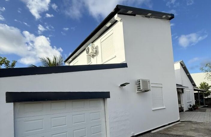 Saint-André centre – Maison familiale F5 de 181 m² utiles avec garage — photo 2