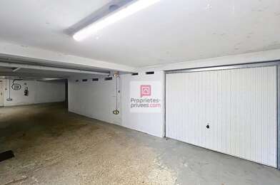 Garage  62000 €