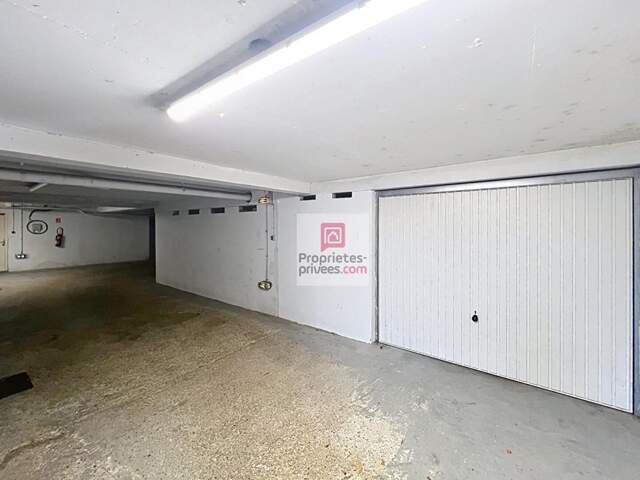 1 Grand BOX  de 56m2 — photo du bien