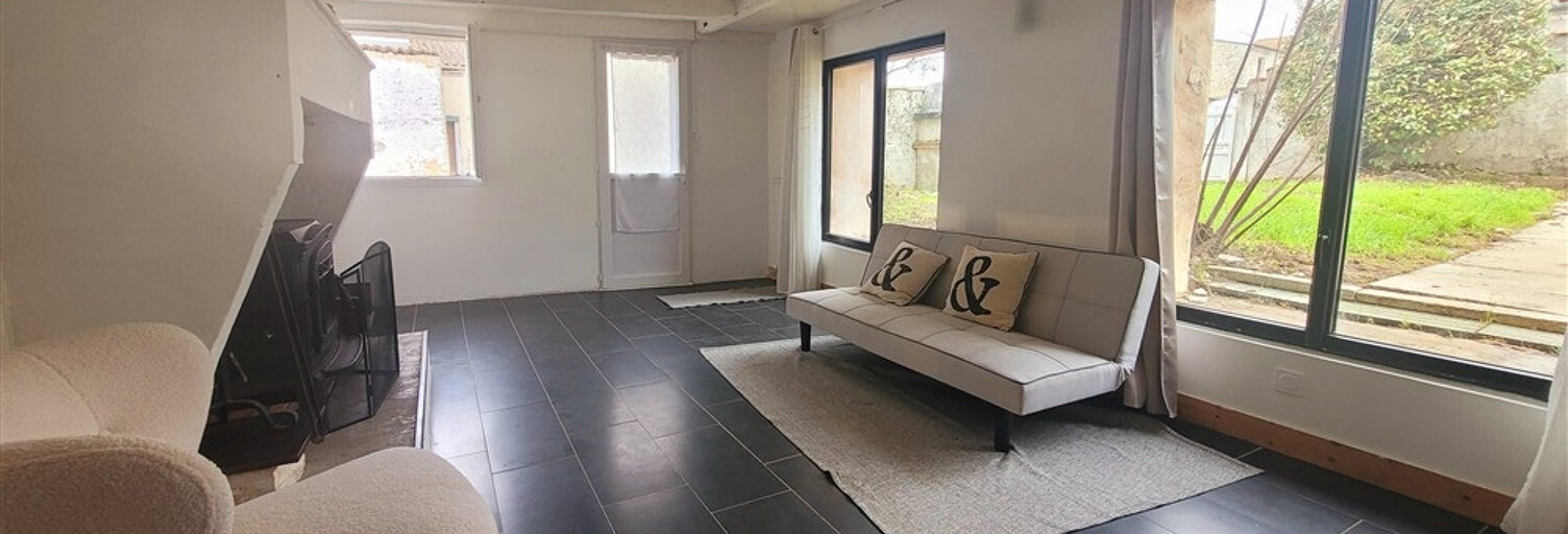 Maison 5 Pièces 115 m² à vendre à Saint-Coutant-le-Grand (17430)
