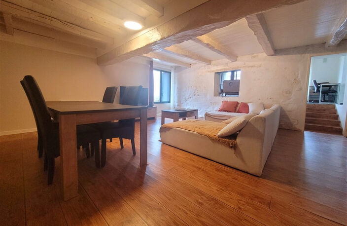 SAINT COUTANT LE GRAND (17430) : Maison 5 pièces 115m2 + jardin — photo 2