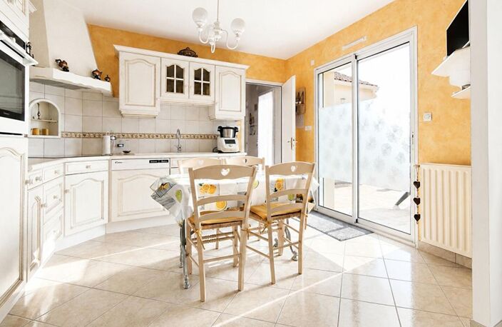 Maison 98m² sur terrain de 1000m², bourg de la Remaudière (44300) — photo 4