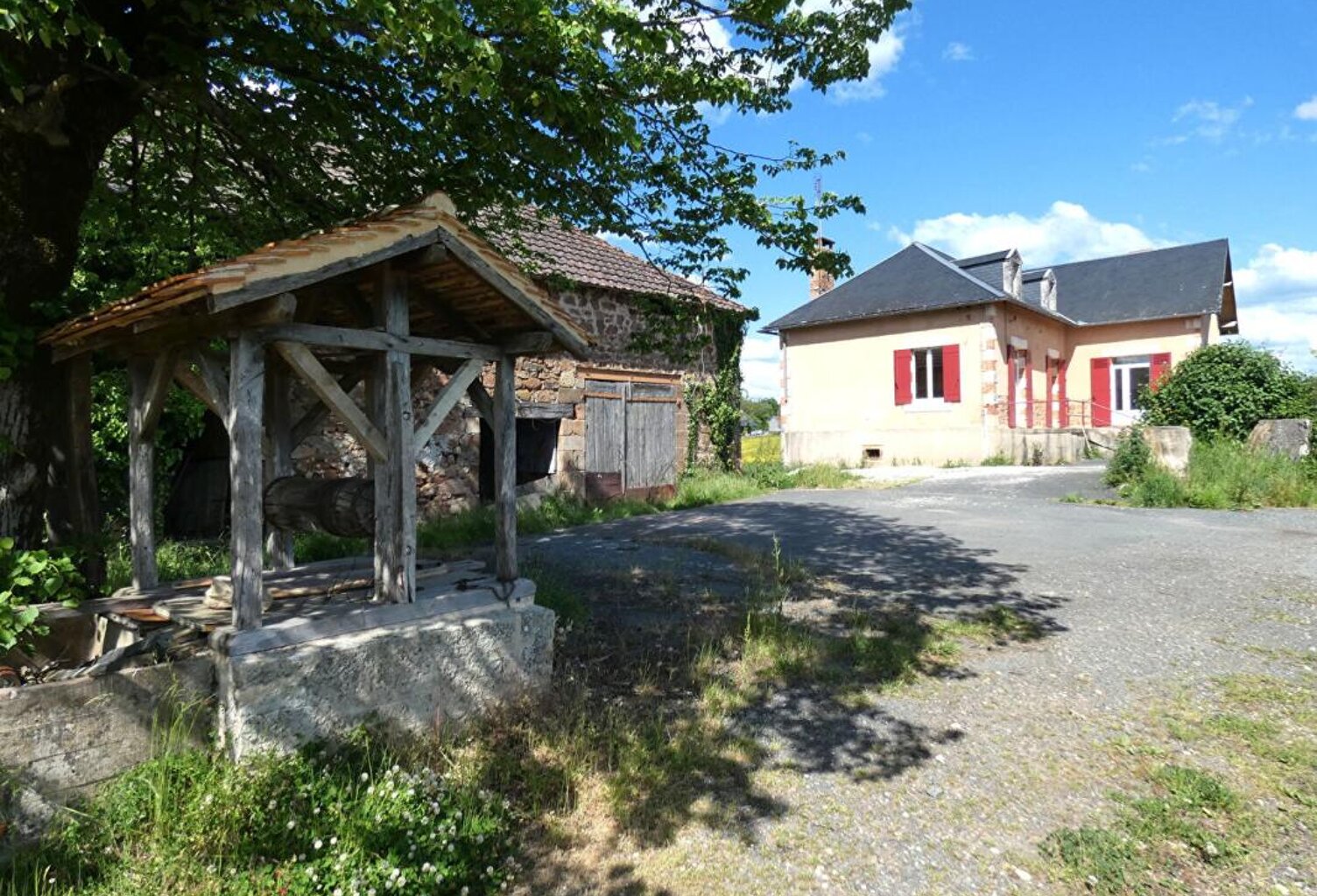 Maison 94 m2 habitables / 3 chambres / grange / terrain 1 hectare environ — photo 1