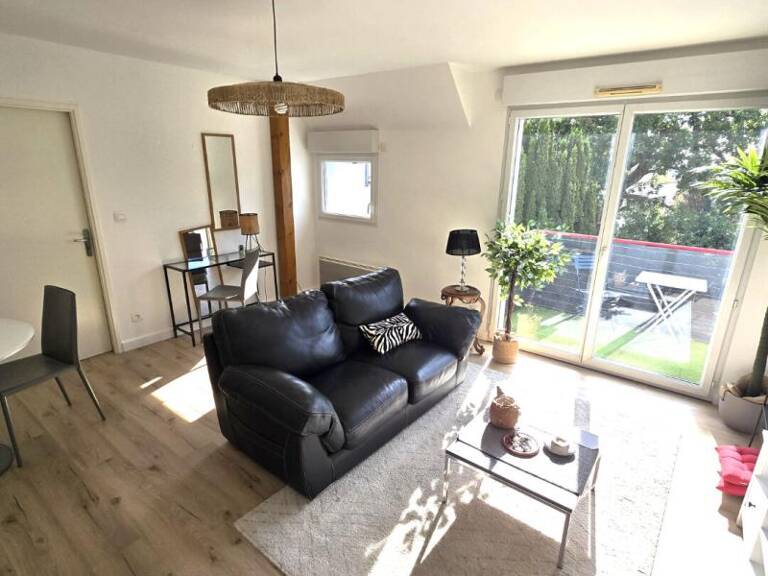 NANTES / PERRAY: Charmant 2 pièces rénové  au calme en fond d'impasse — photo 1