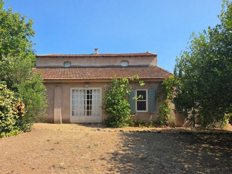 LE MUY: Demeure de prestige en pierre ? Une propriété de caractère au coeur de la Provence varoise — photo 1