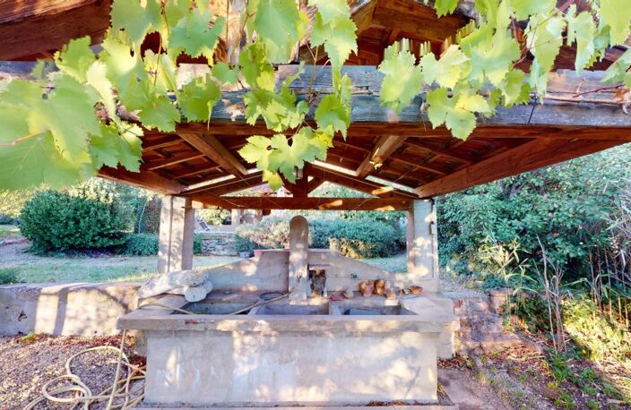 LE MUY: Demeure de prestige en pierre ? Une propriété de caractère au coeur de la Provence varoise — photo 5