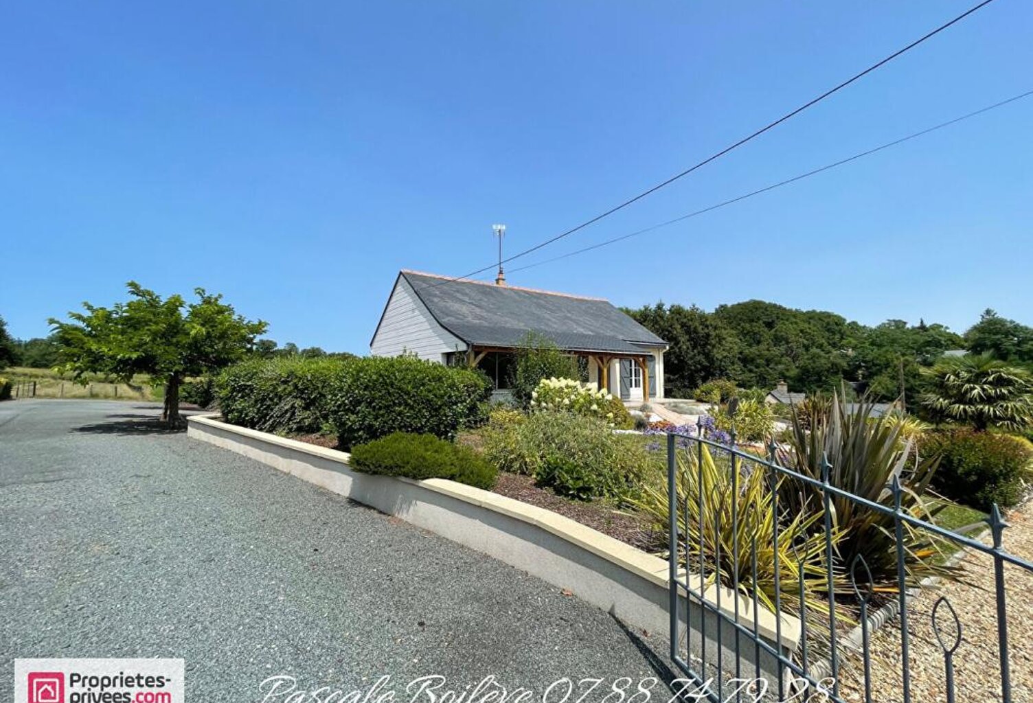 Charmante maison sur sous-sol avec terrain de 16 612 m² (possibilité jusqu'à 7 ha)- MOULIHERNE (49390) — photo 1