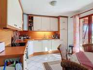 Maison de plain-pied avec piscine et garage — photo 4
