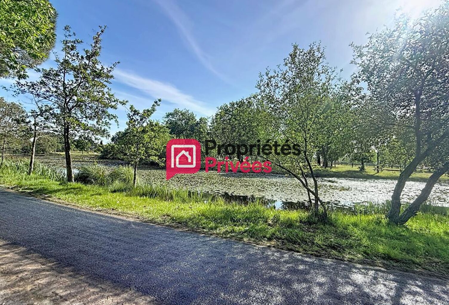 HOURTIN-PORT  GRAND TERRAIN VIABILISÉ DE 1 060 M²  À PROXIMITÉ DU LAC — photo 1