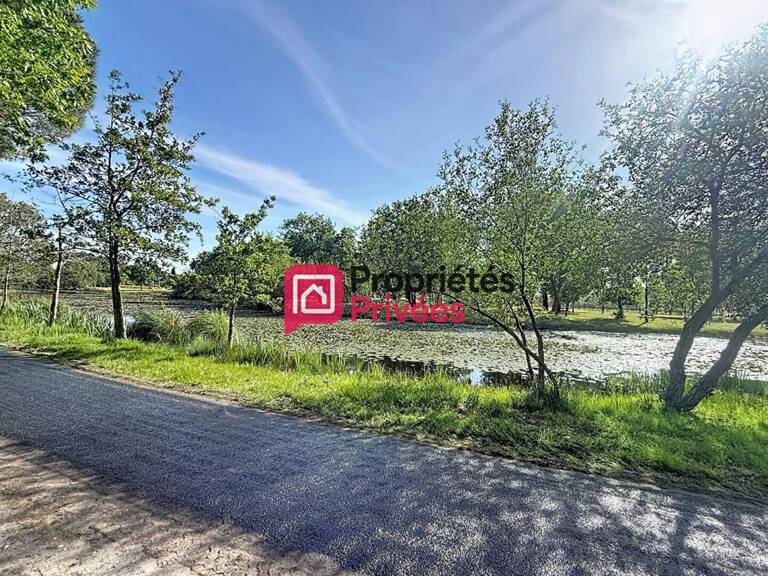 HOURTIN-PORT  GRAND TERRAIN VIABILISÉ DE 1 060 M²  À PROXIMITÉ DU LAC — photo 1