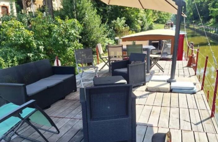 21200 BEAUNE - Péniche 4 pièce(s) 100 m2 + terrasse 30 M² — photo 5