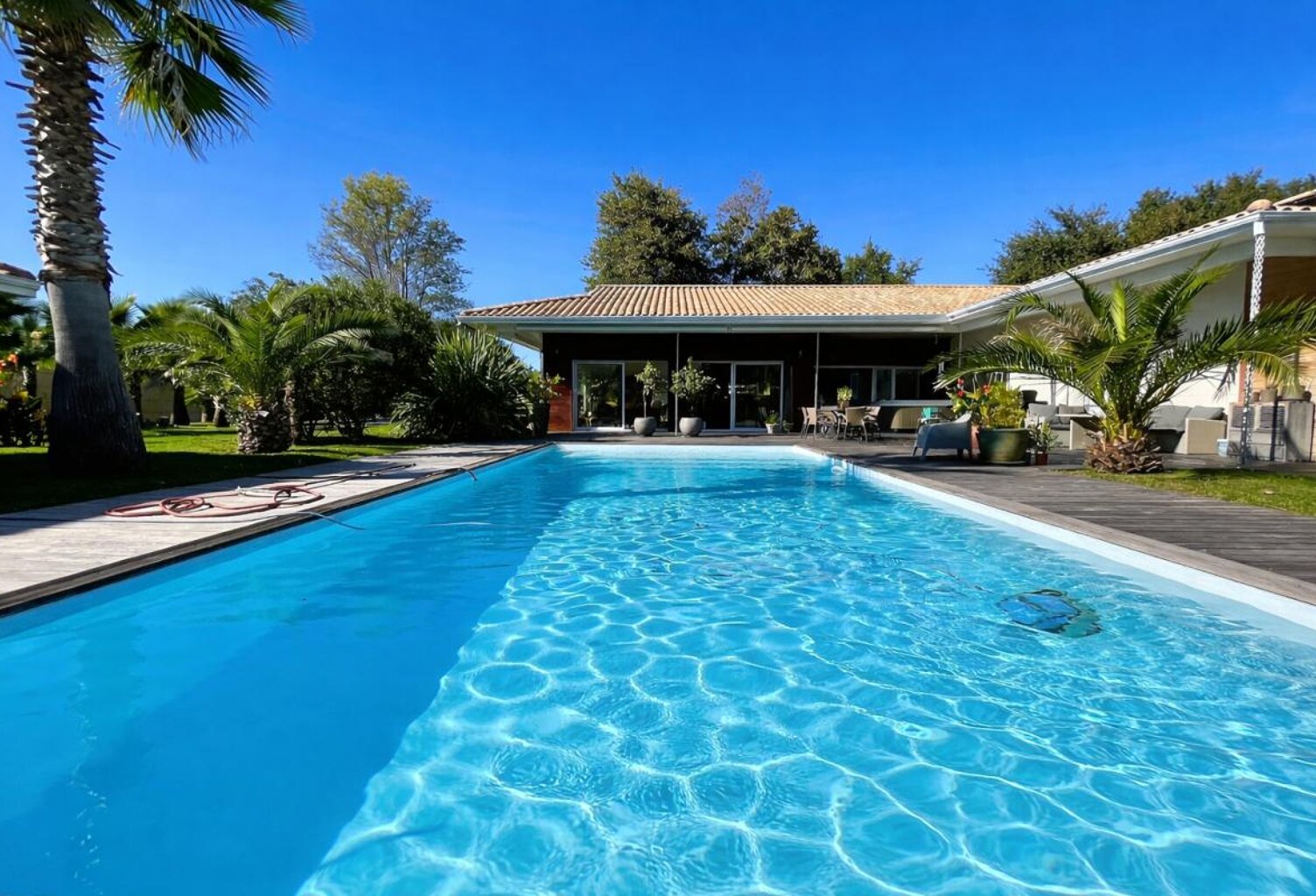 Superbe Villa Cestas 5 pièce(s) 252 m2 + garages + piscine — photo 1