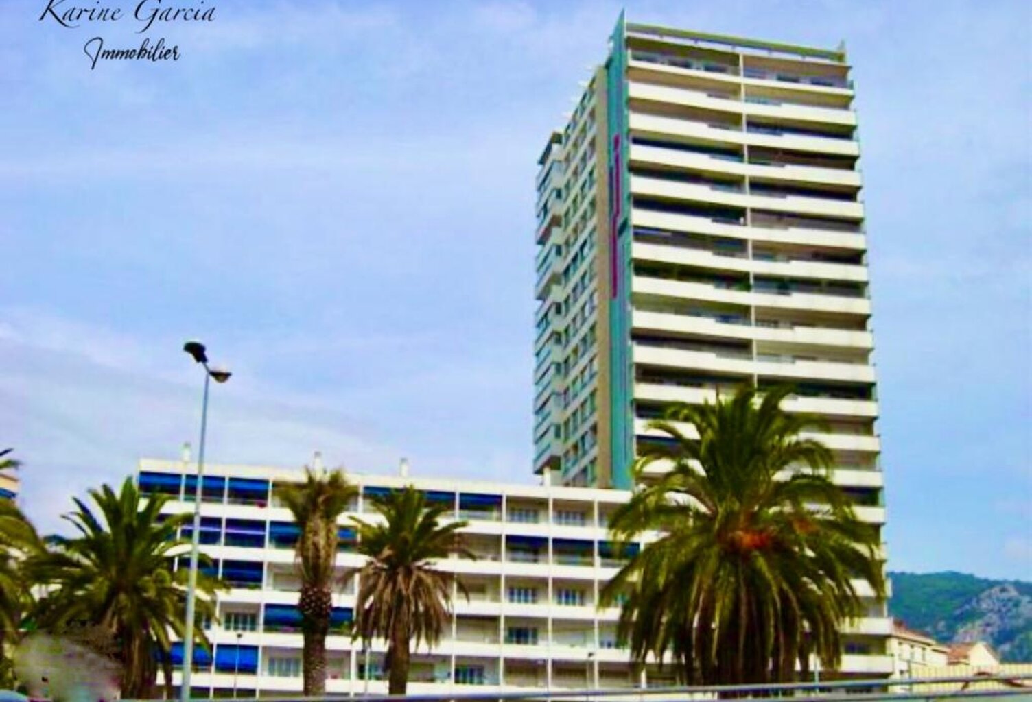 CENTRE VILLE TOULON - TOUT A PROXIMITE - APPARTEMENT DE TYPE 3 - CELLIER - — photo 1