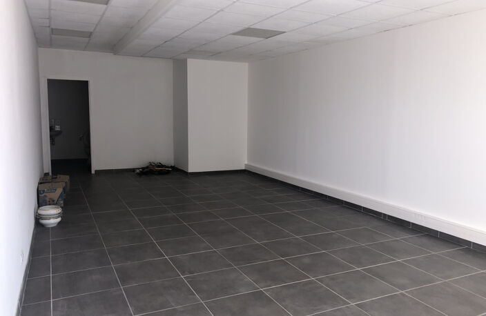LOCAL COMMERCIAL CAGNES SUR MER — photo 2