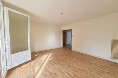 Appartement 3 pièces 750 €