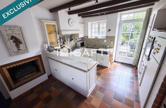 Belle maison de ville en pierre  6 pièces avec jardin clos et arboré de 858 m². — photo 2