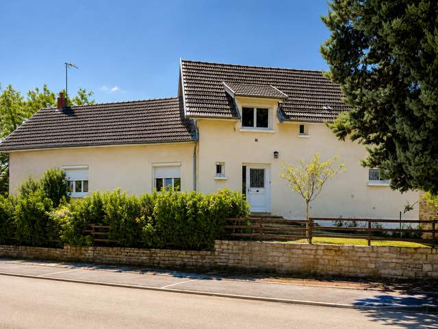 EN EXCLUSIVITÉ   Maison familiale à Ruffey-lès-Échirey — photo du bien