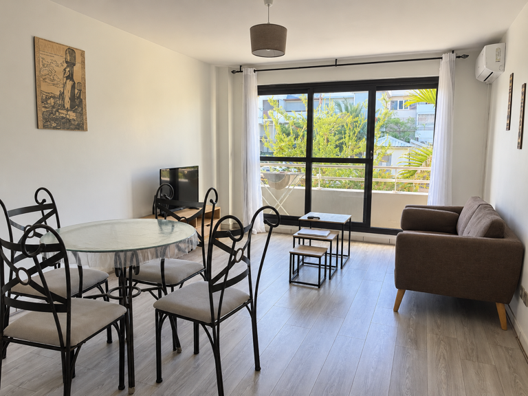 À LOUER - CHARMANT APPARTEMENT T2 MEUBLÉ — photo 1