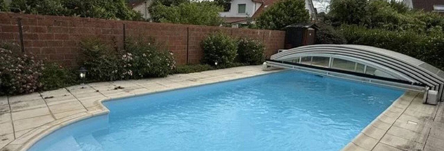 Maison 8 Pièces  m² à louer à Combs-la-Ville (77380)