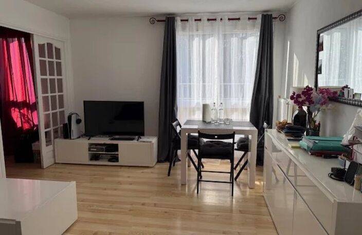 Un appartement lumineux à Combs-la-Ville — photo 2