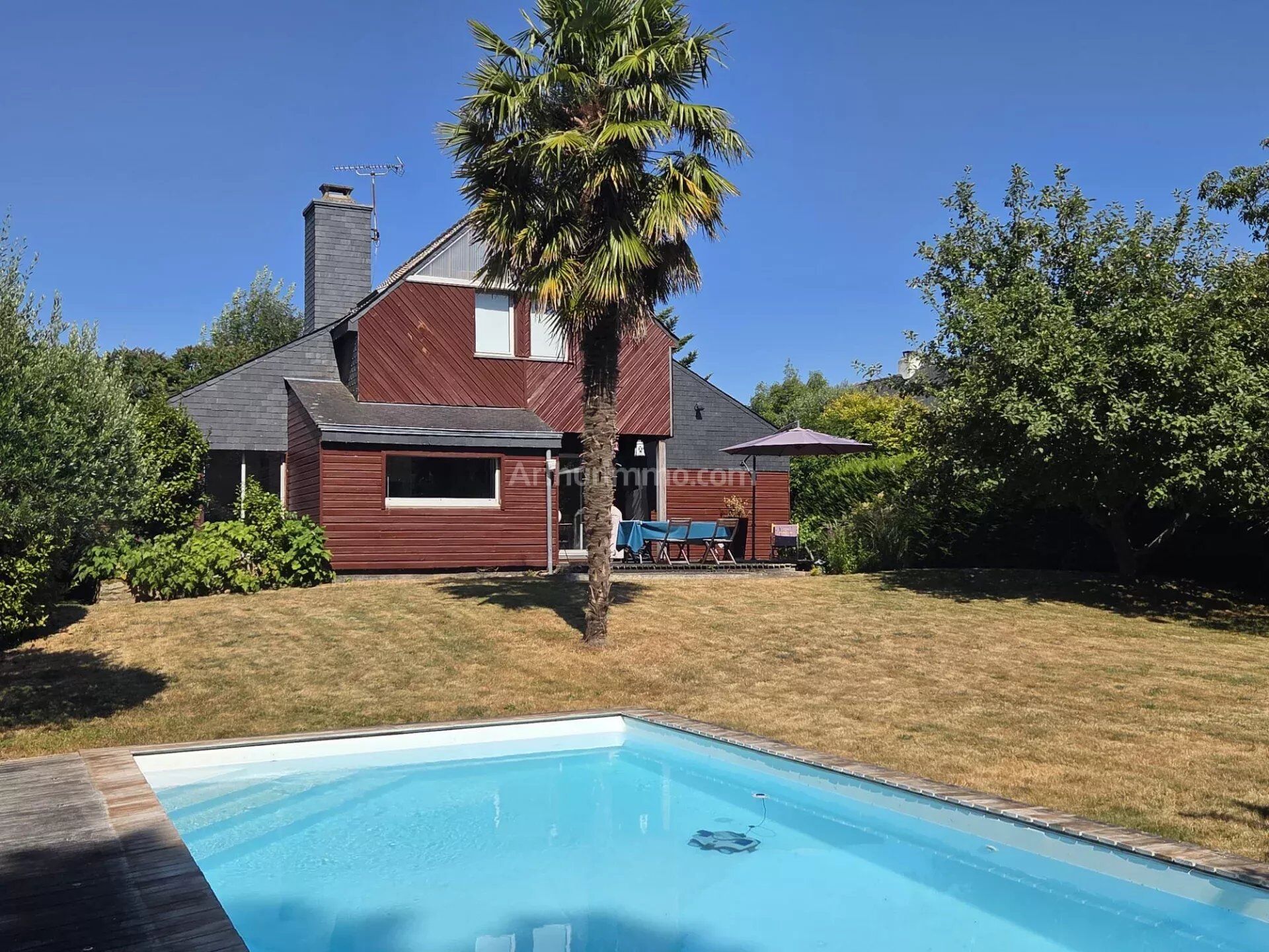 Maison 6 pièces 120 m² · à Plougoumelen · 120 m² · 540 200 €