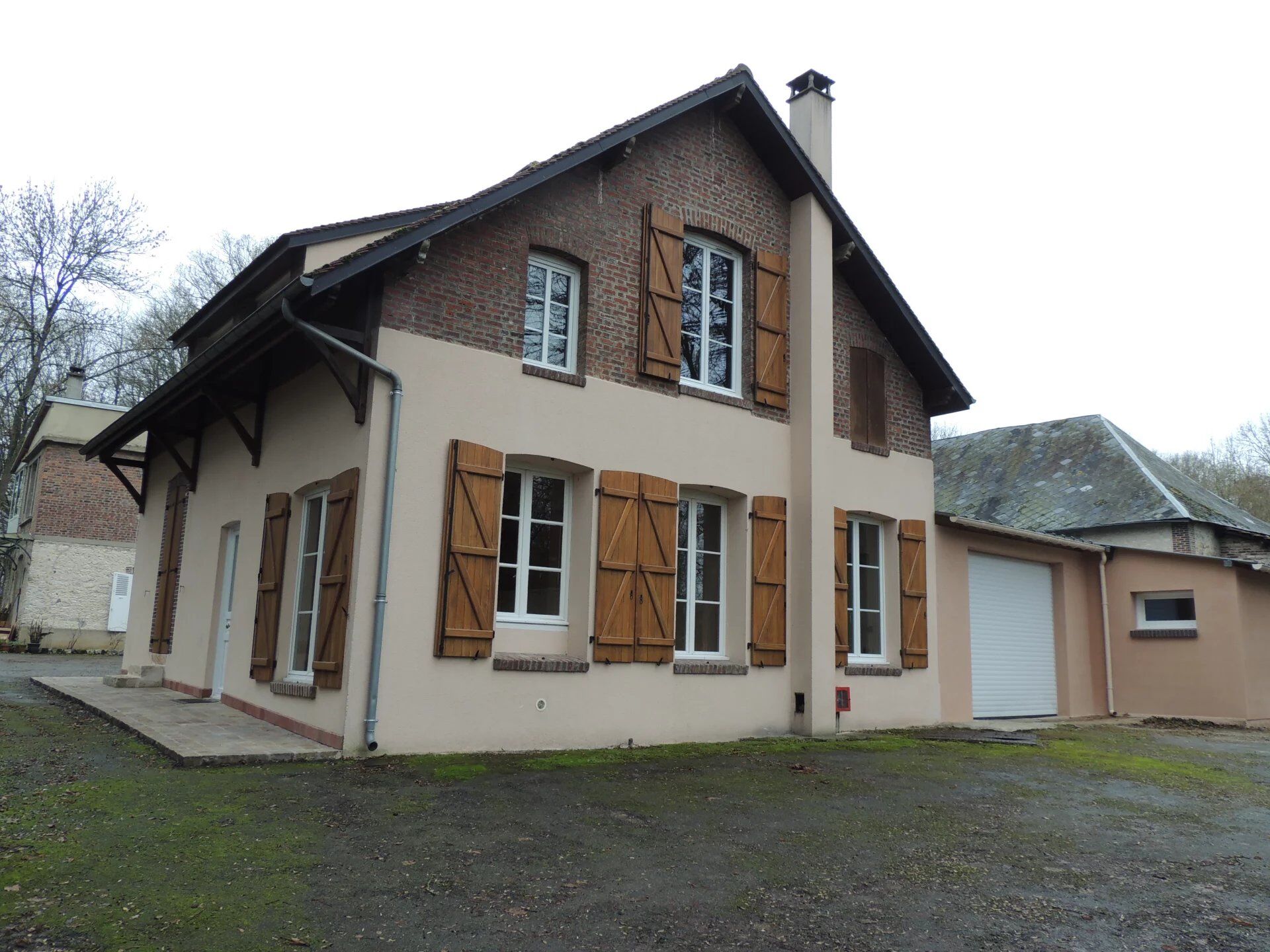 Maison 5 pièces 118 m² · à Nogent-le-Phaye · 118 m² · 1 010 €/mois