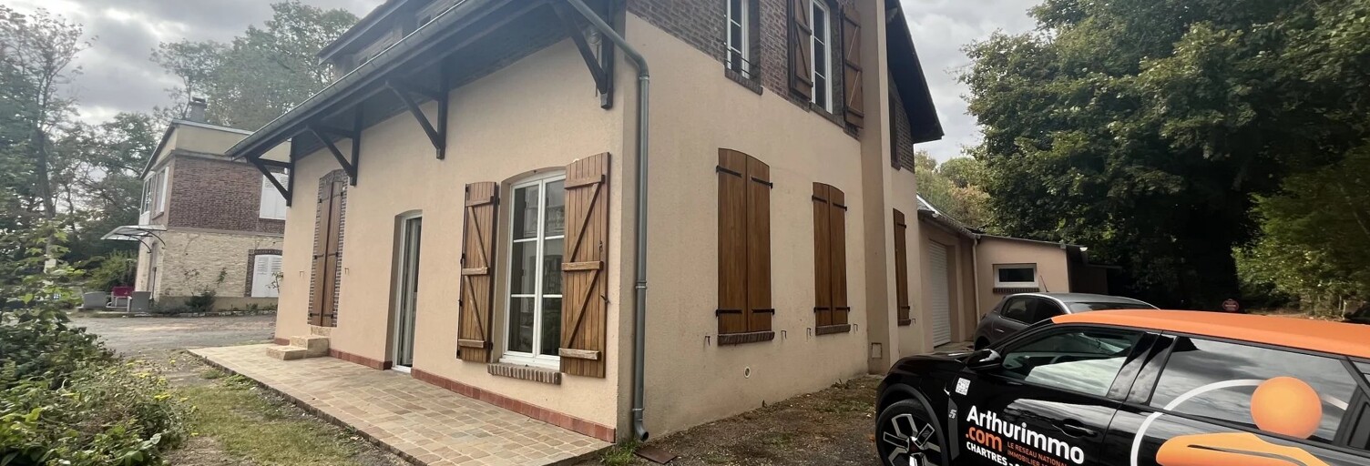 Maison 5 Pièces 118 m² à louer à Chartres (28000)