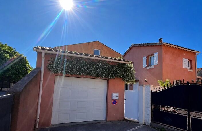 NOUVEAUTÉ - MAISON ROQUEBRUNE-SUR-ARGENS JARDIN ET GRAND GARAGE — photo 4