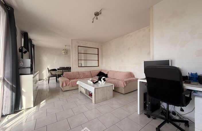 Appartement - 85m² - Laon — photo 3