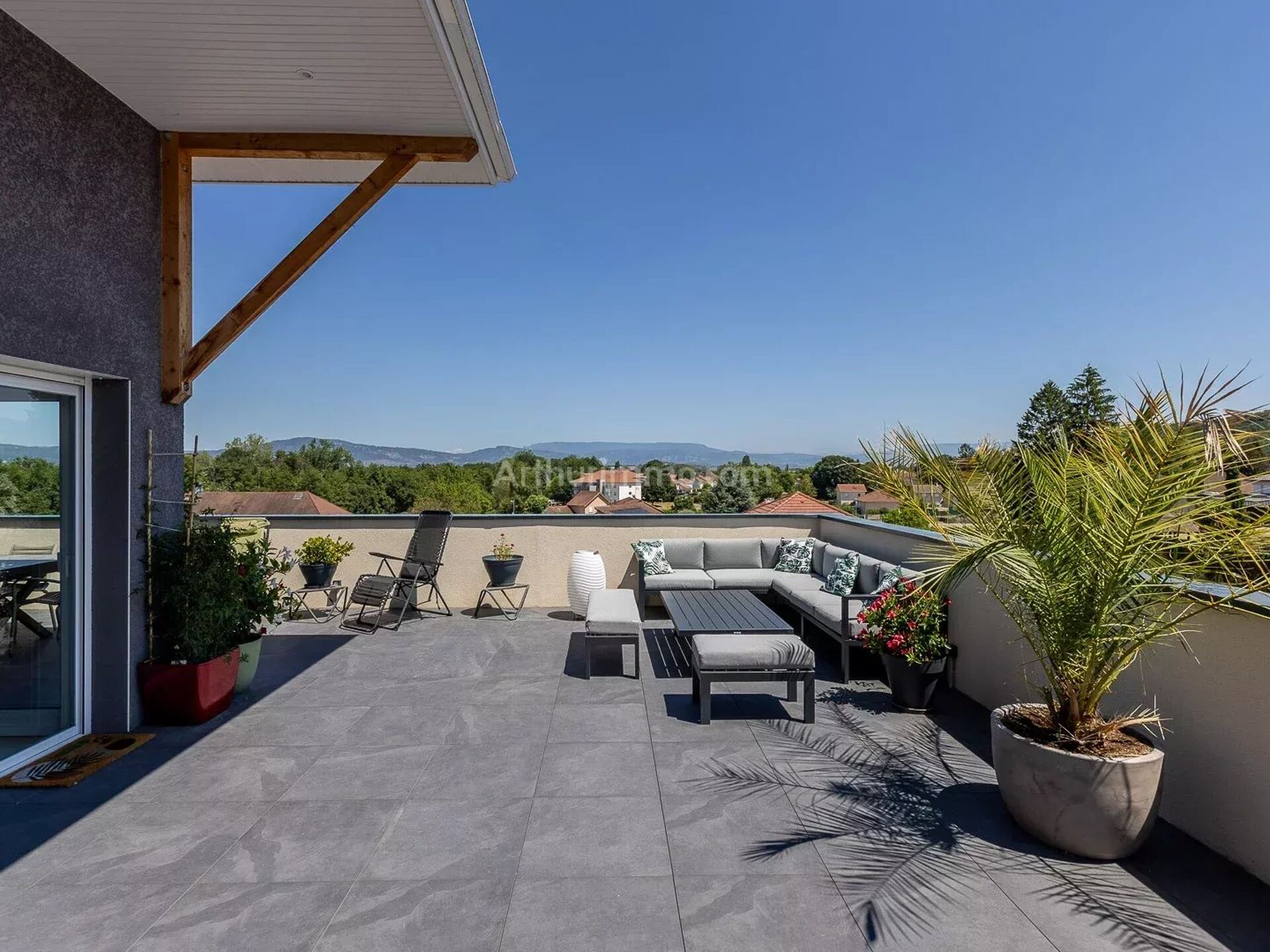 Appartement 4 pièces 103 m² · à Vézeronce-Curtin · 103 m² · 380 000 €