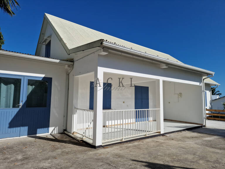 MAGNIFIQUE VILLA F6 AVEC VUE MER PANORAMIQUE SAINT-PIERRE — photo 1