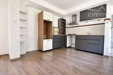 Appartement 3 pièces 798 €