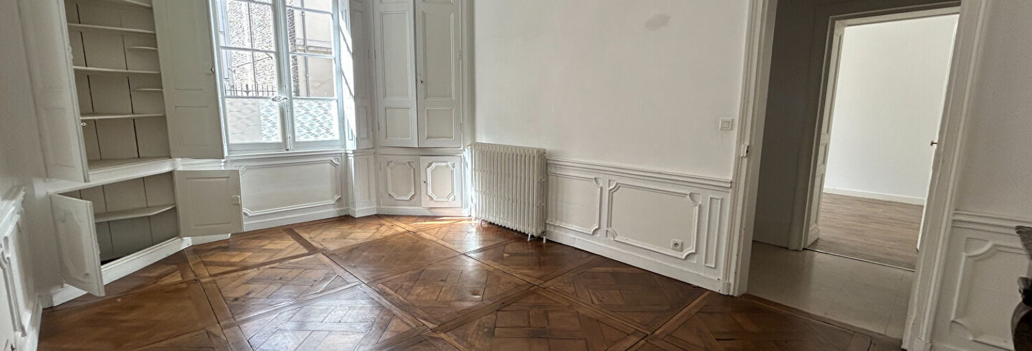 Maison 8 Pièces 197 m² à louer à Rennes (35000)