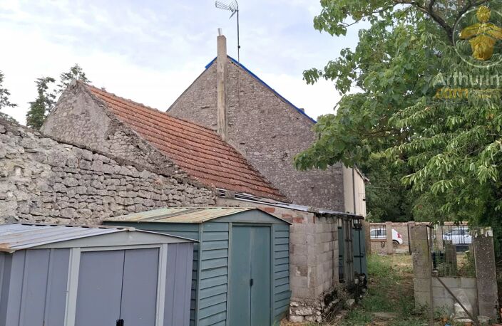 Cravant – Maison à reconstruire suite à sinistre – Terrain arboré de 960 m² — photo 4