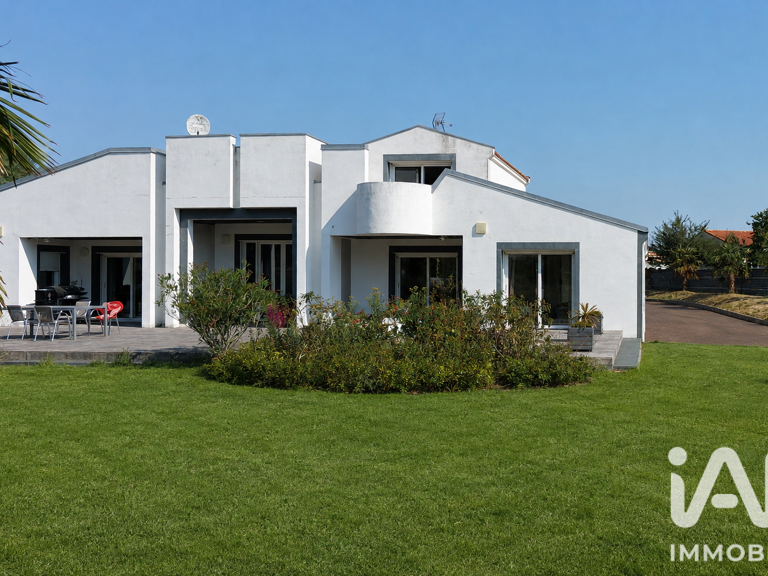 Vente Maison d'architecte 8 pièces — photo 1