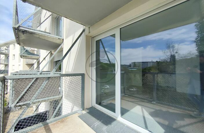 Appartement - 57,29 m² - 3 pièces — photo 2