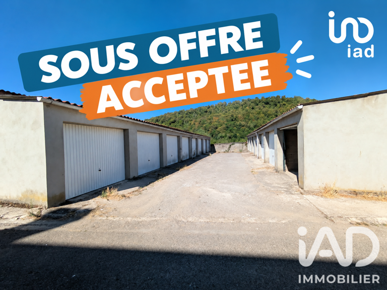 Vente Garage 407 m&sup2; — photo 1