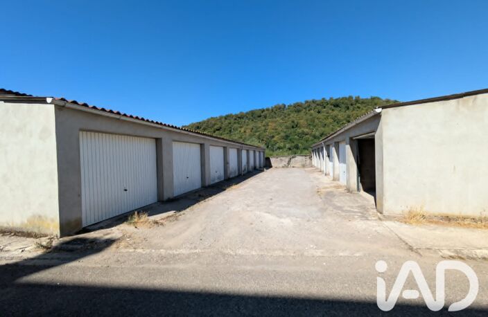Vente Garage 407 m&sup2; — photo 2
