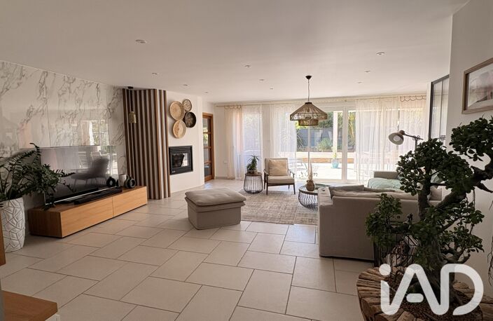 Vente Maison traditionnelle 7 pièces — photo 2