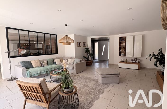 Vente Maison traditionnelle 7 pièces — photo 3